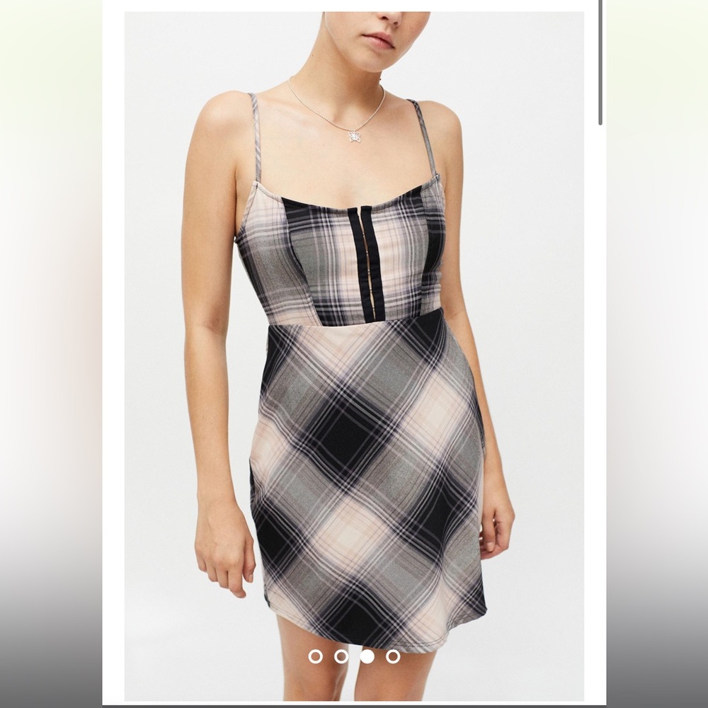 Urban Outfitters UO Keya Plaid Hook & Eye Mini Dress XS Extra Small - Picture 3 of 14